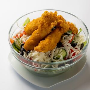 Salată cu pui parmegiana mare