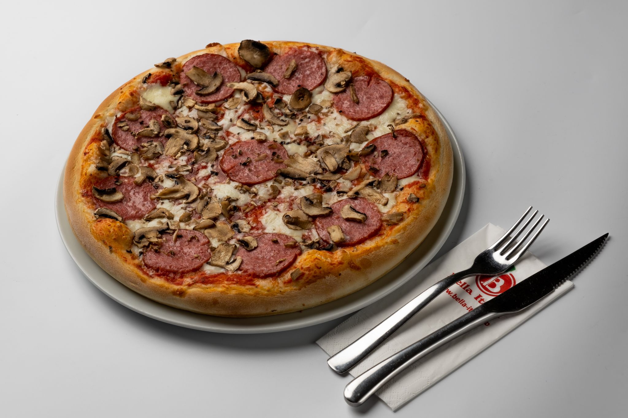 Pizza Salami e funghi Ø28X40cm